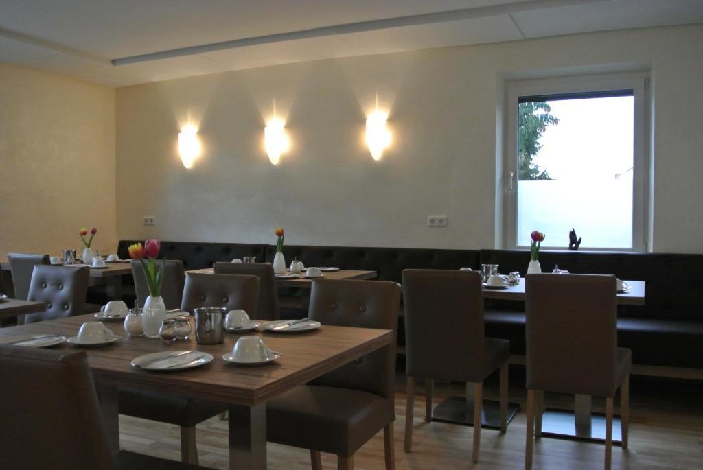 Nuernberger Trichter Family-business Garni Hotel Nuremberg