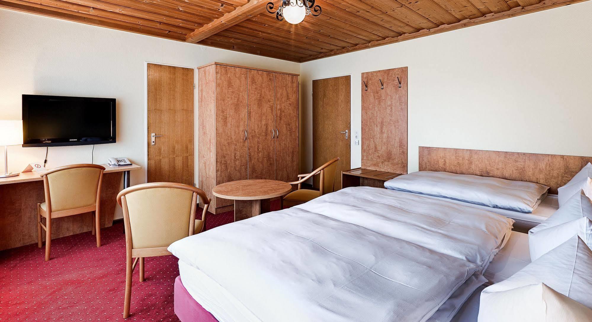 Nuernberger Trichter Family-business Garni Hotel