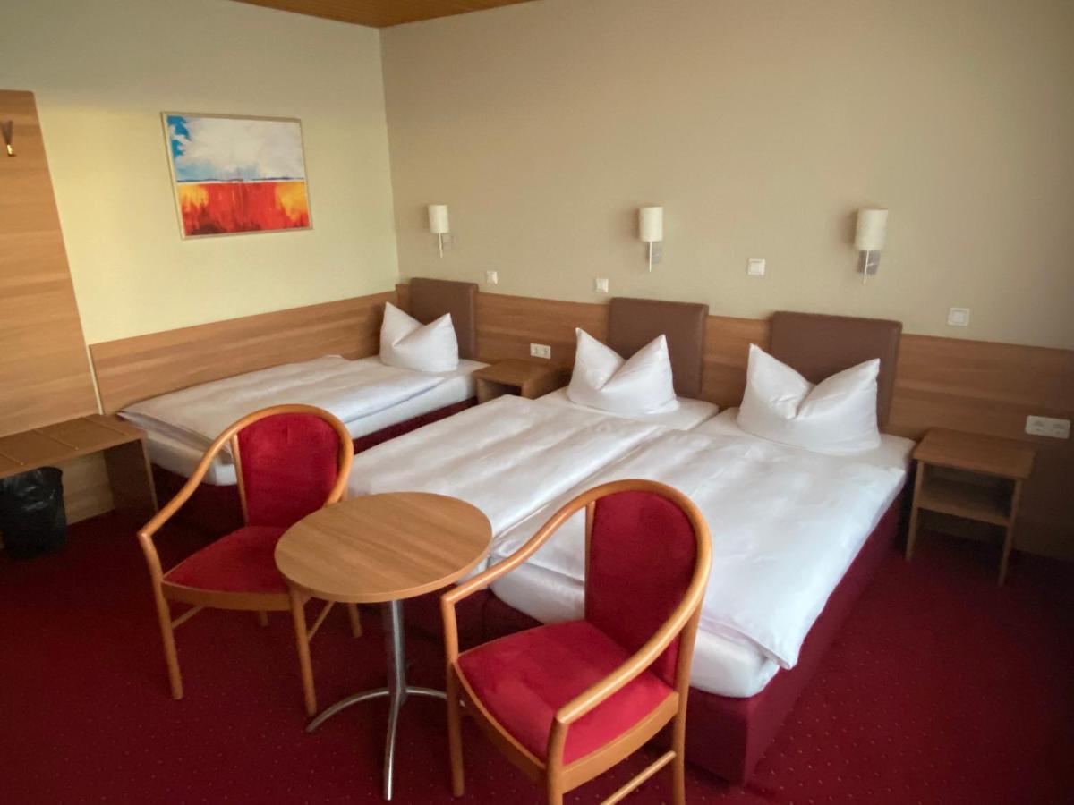 Nuernberger Trichter Family-business Garni Hotel